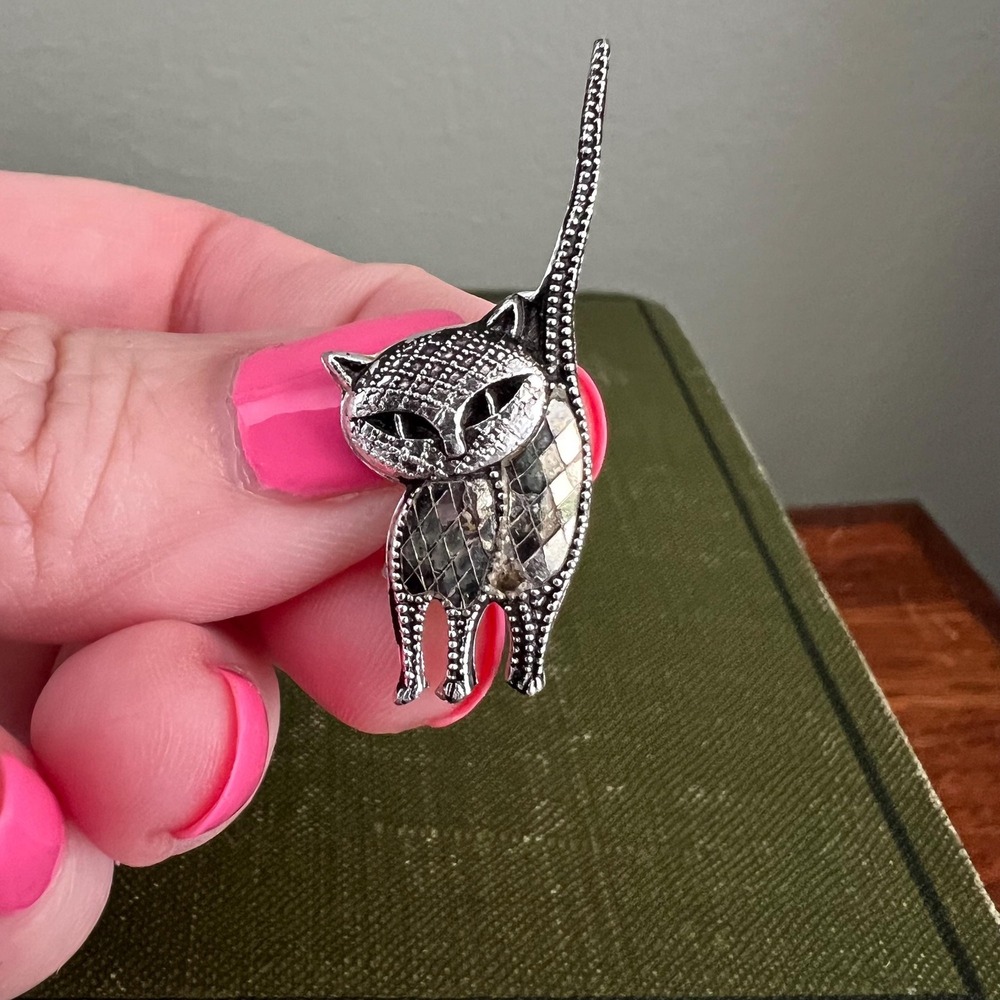 Vintage Cat Brooch Japan Silver Tone Textured Metal Mid Century Modern Pin